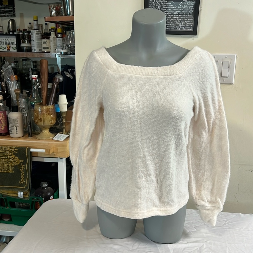 C&C California White Boatneck Sweater in Size Small